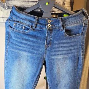 !It Jeans high waisted denim skinny jeans size 8